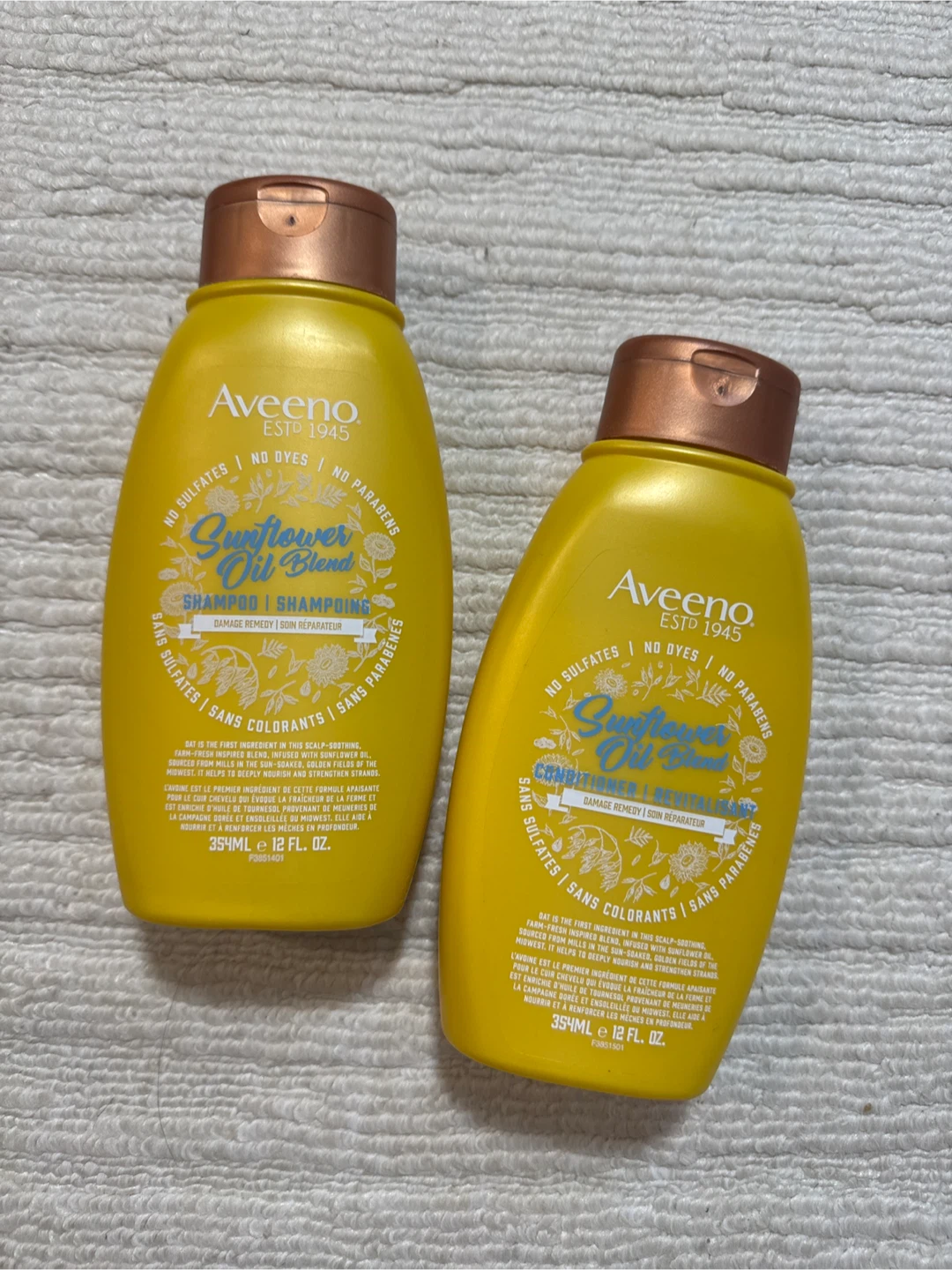 Aveeno Sunflower Oil Blend Shampoo and Conditioner Set