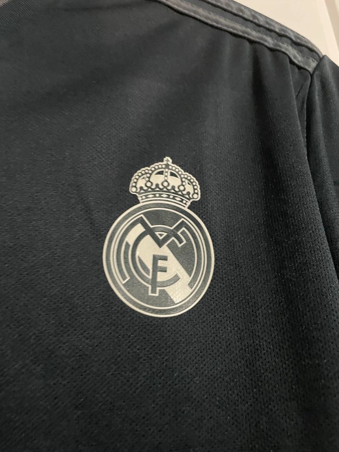 2018-19 Real Madrid away Jersey black and grey - photo 4