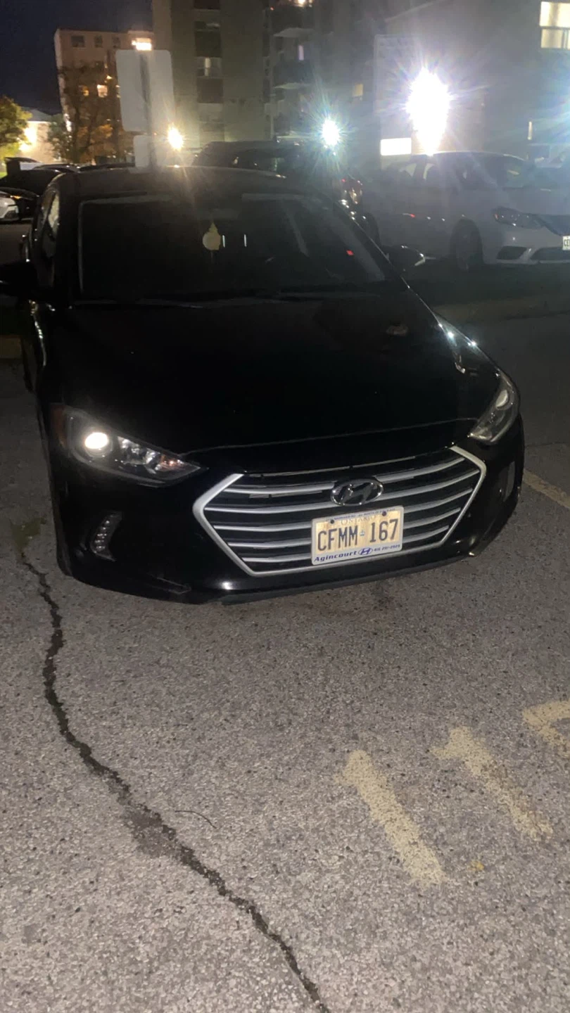 Black Hyundai Elantra 2018