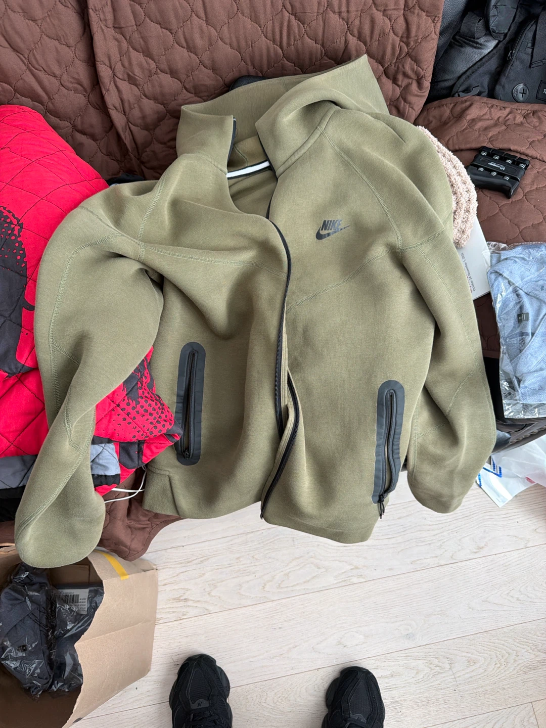 Nike Tech Fleece Full-Zip Hoodie Olive Green