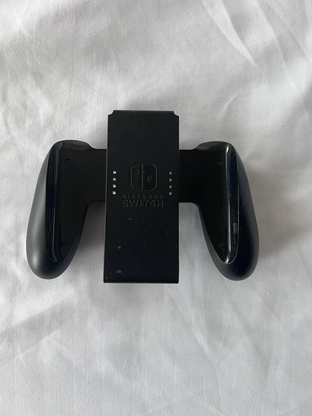Barely Used Nintendo Switch OLED (White) in Perfect Condition - photo 5