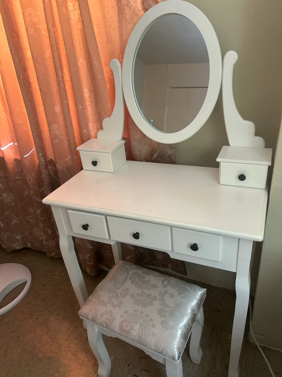 White Vanity Table with Mirror and Stool - photo 2