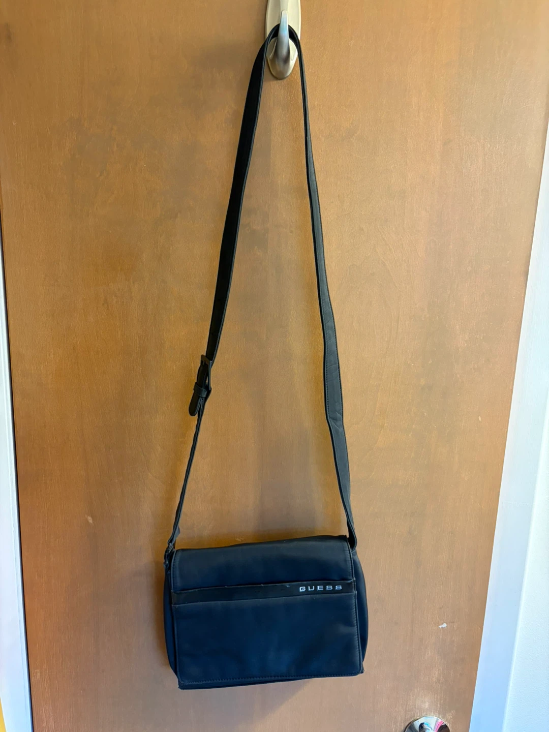 GUESS Black Crossbody Bag - photo 2