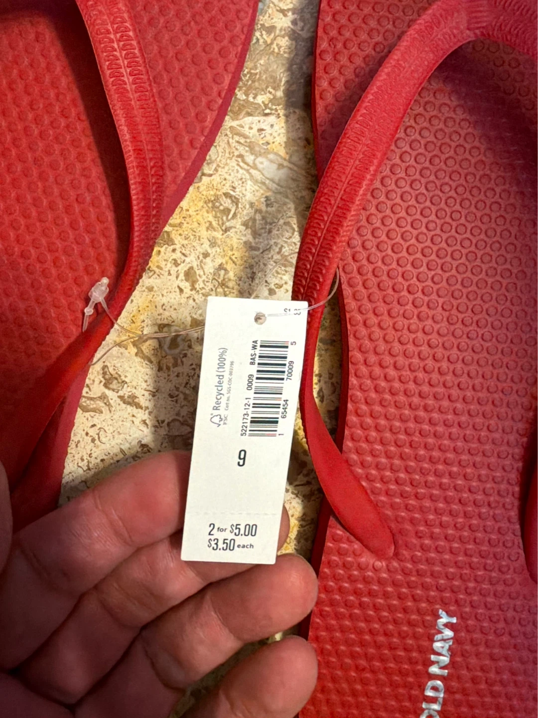 Old Navy Red Flip Flops Size 9-10 - photo 4