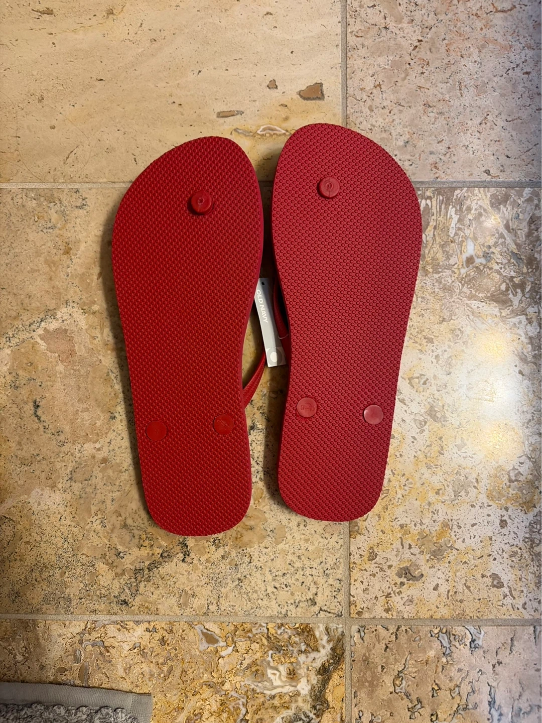 Old Navy Red Flip Flops Size 9-10 - photo 2