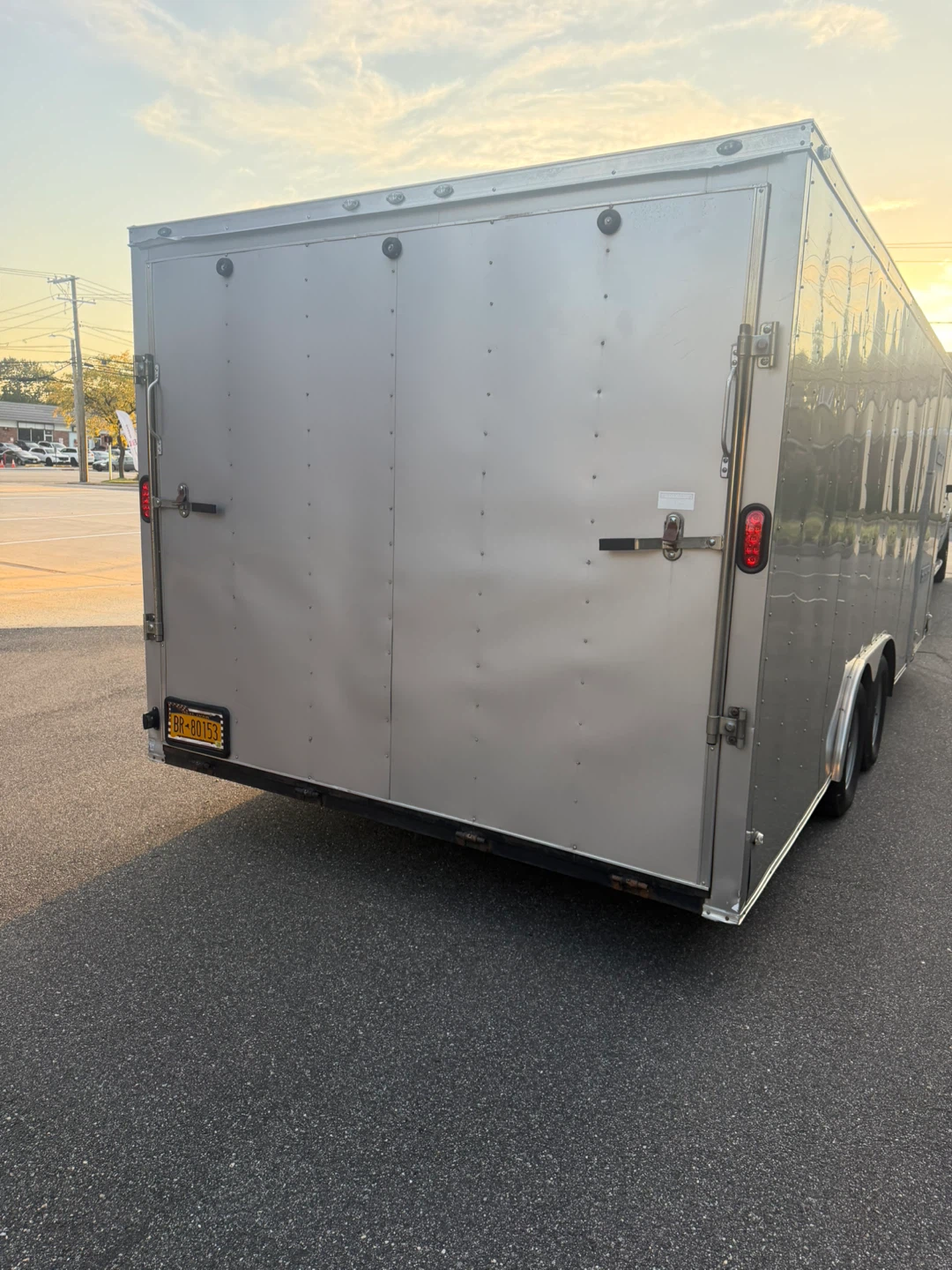 20 foot v-nose dovetail trailer - photo 2