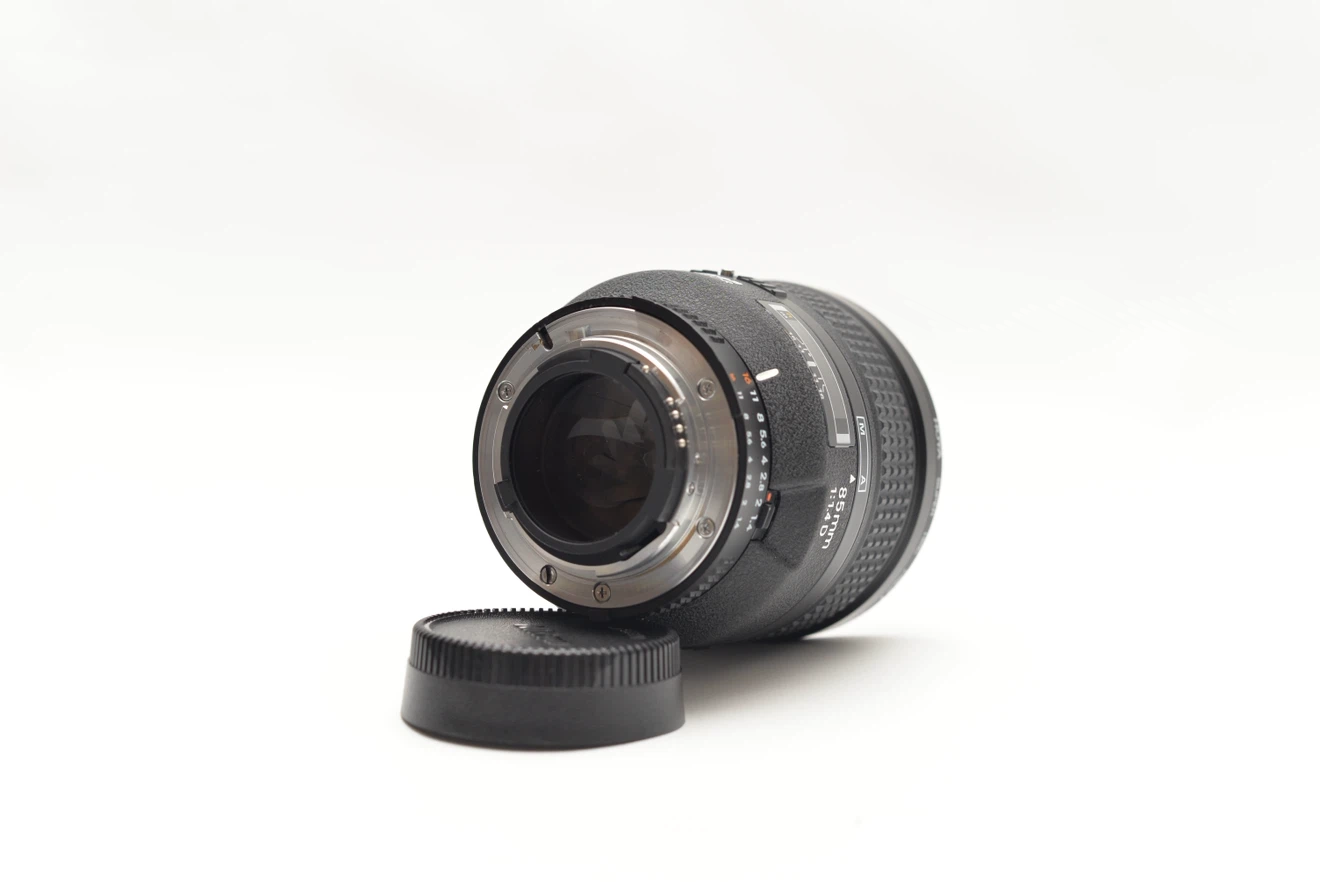 Nikon’s Nikkor 85mm F/1.4 AF-D - photo 4
