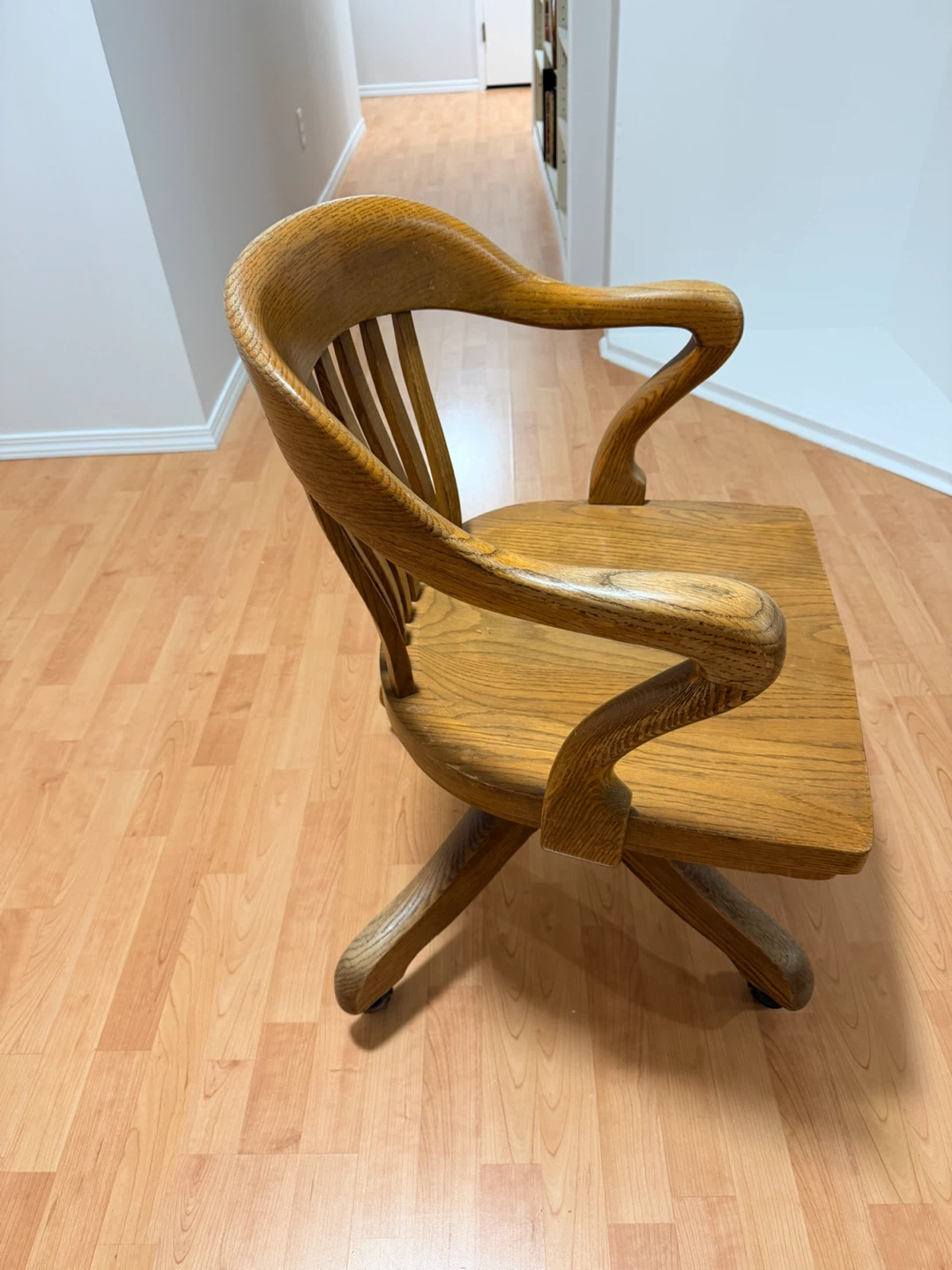 Vintage H. Krug Solid Oak Swivel Office Chair – Made in Canada - photo 2