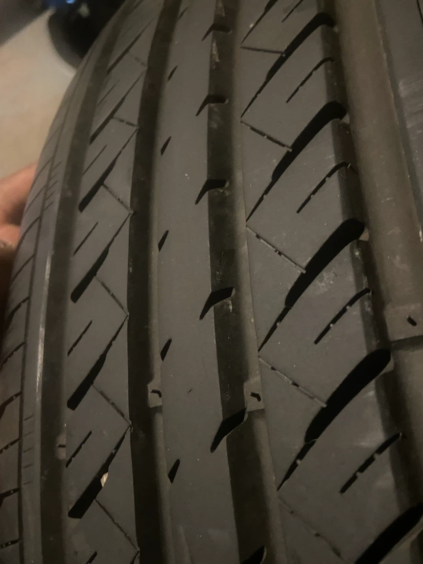 Set of 4 Certified All-Weather Tires 205/70R15 - photo 4