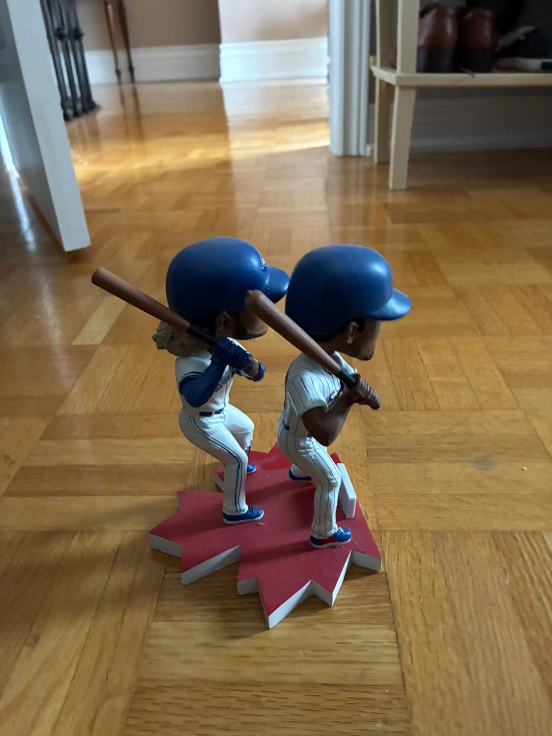 Toronto Blue Jays Vlad & Dad bobblehead comes with box - photo 2