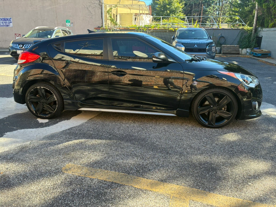 Hyundai Veloster