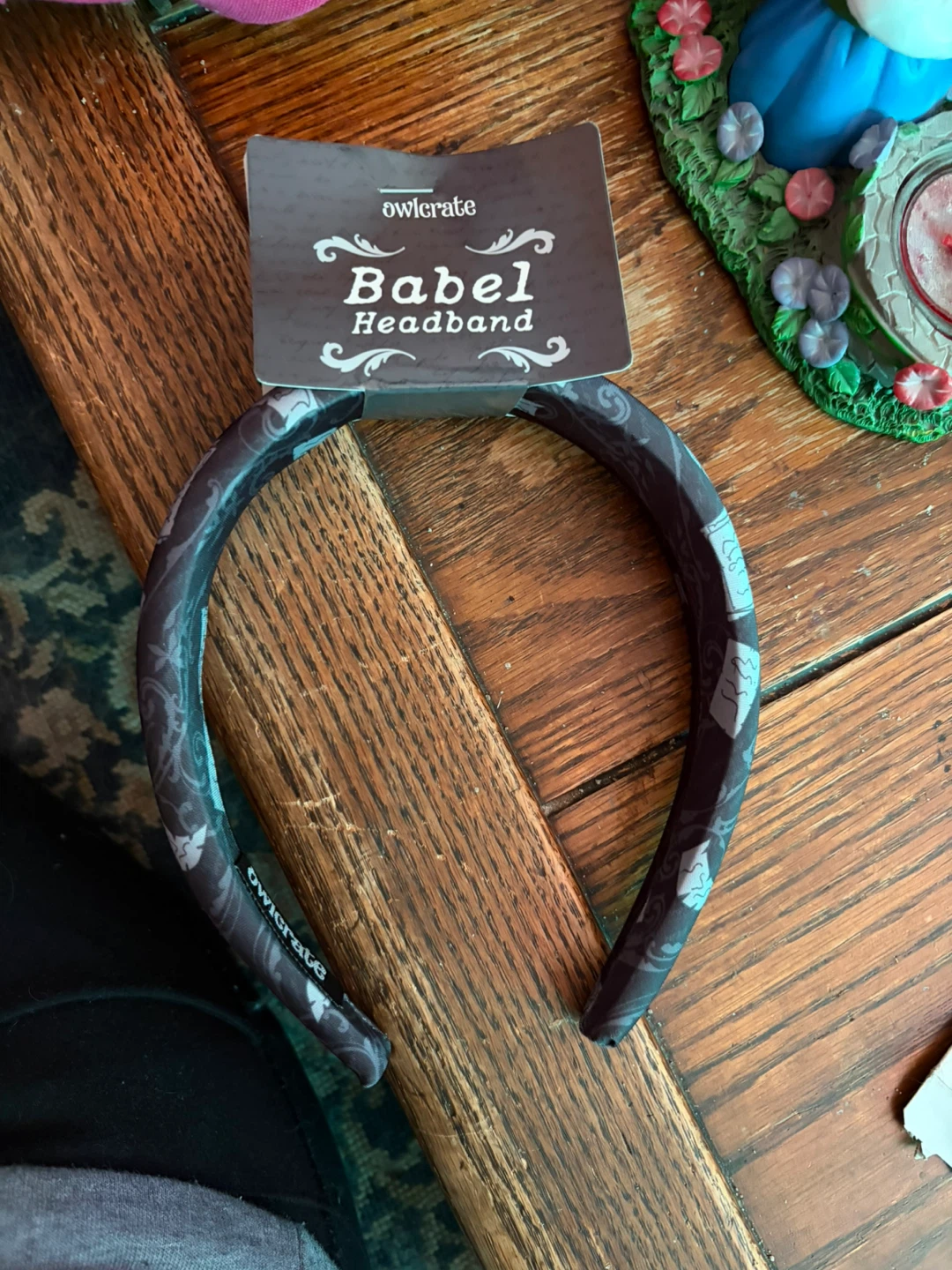Headband, ties and scarves