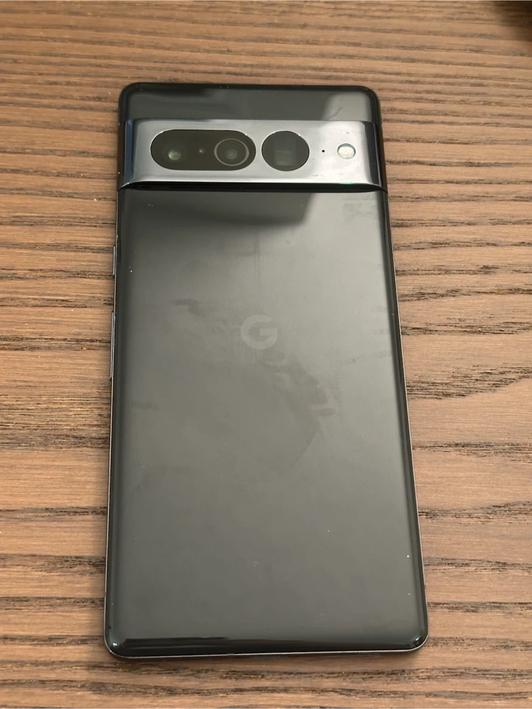 Google Pixel 7 Pro with Spigen Case - photo 3