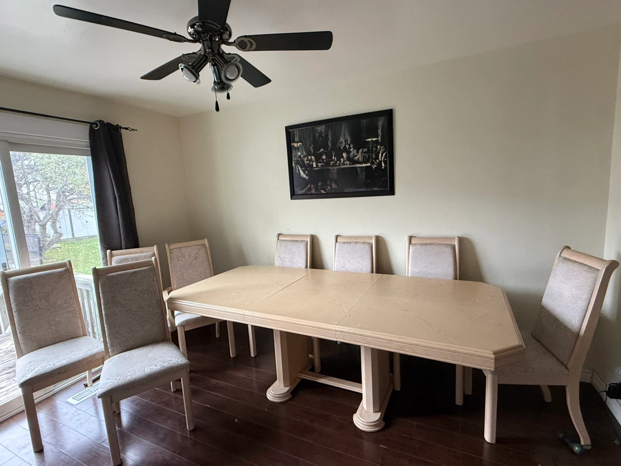 Dining Room Table and 8 Chairs - photo 2