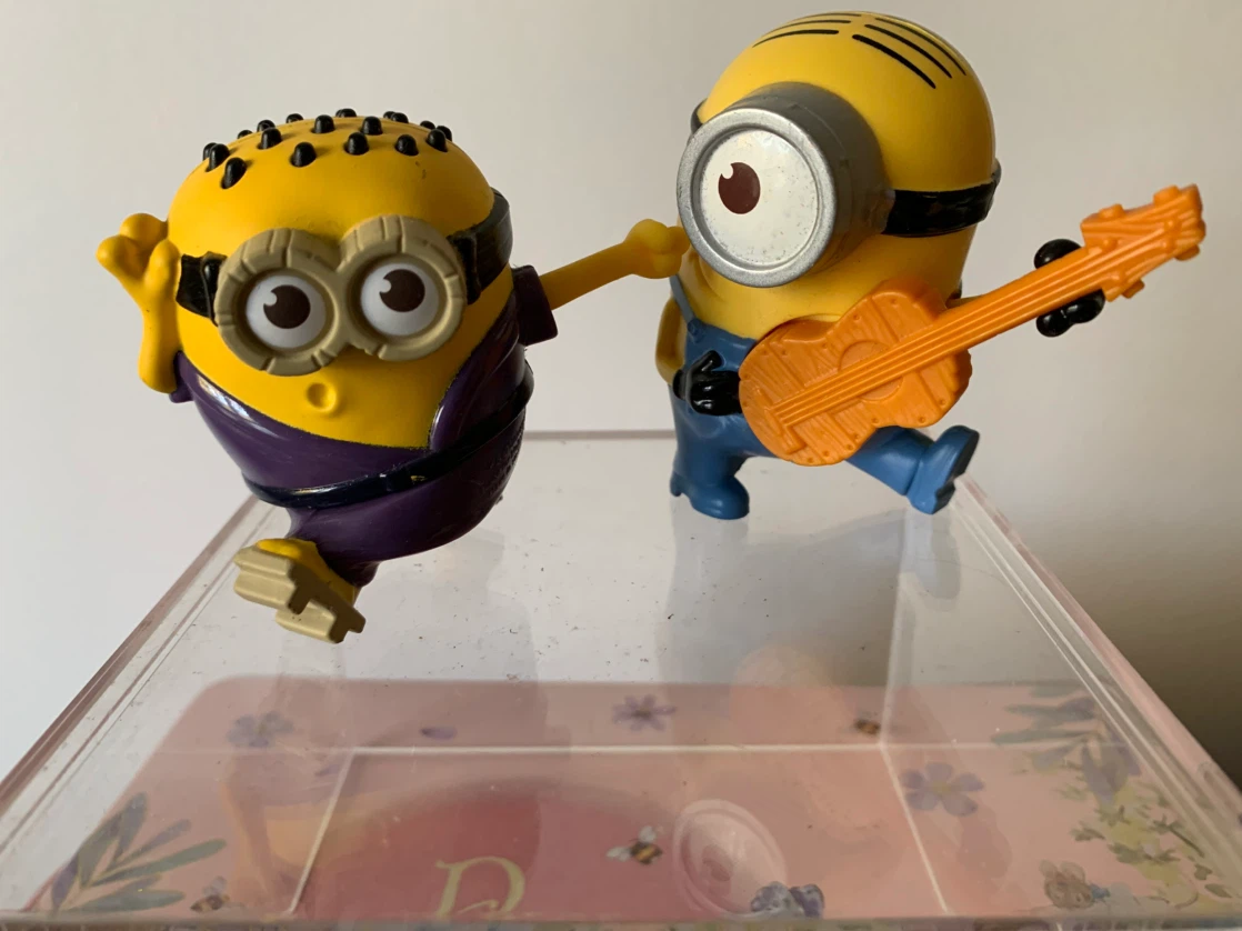 Set of Minion Figurines - photo 2