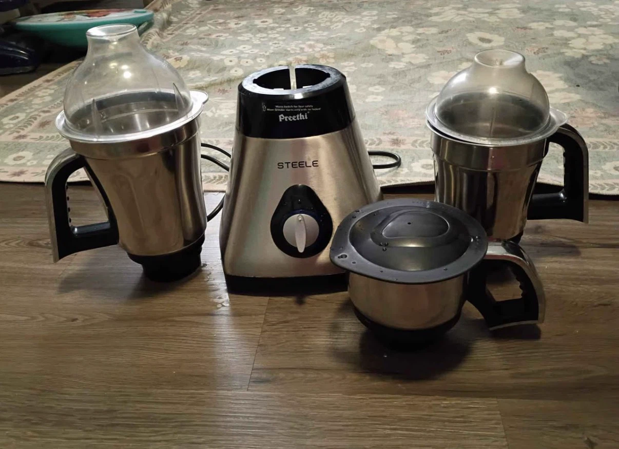 Preethi Steele Mixer Grinder