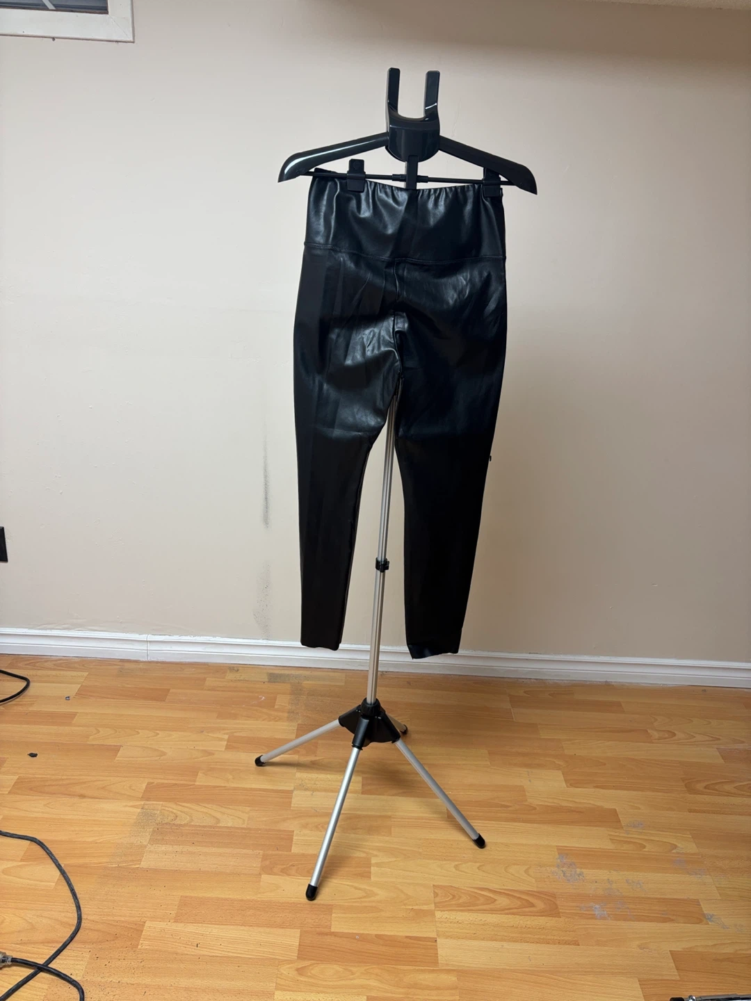 Wilfred Free Faux Leather Leggings - photo 5