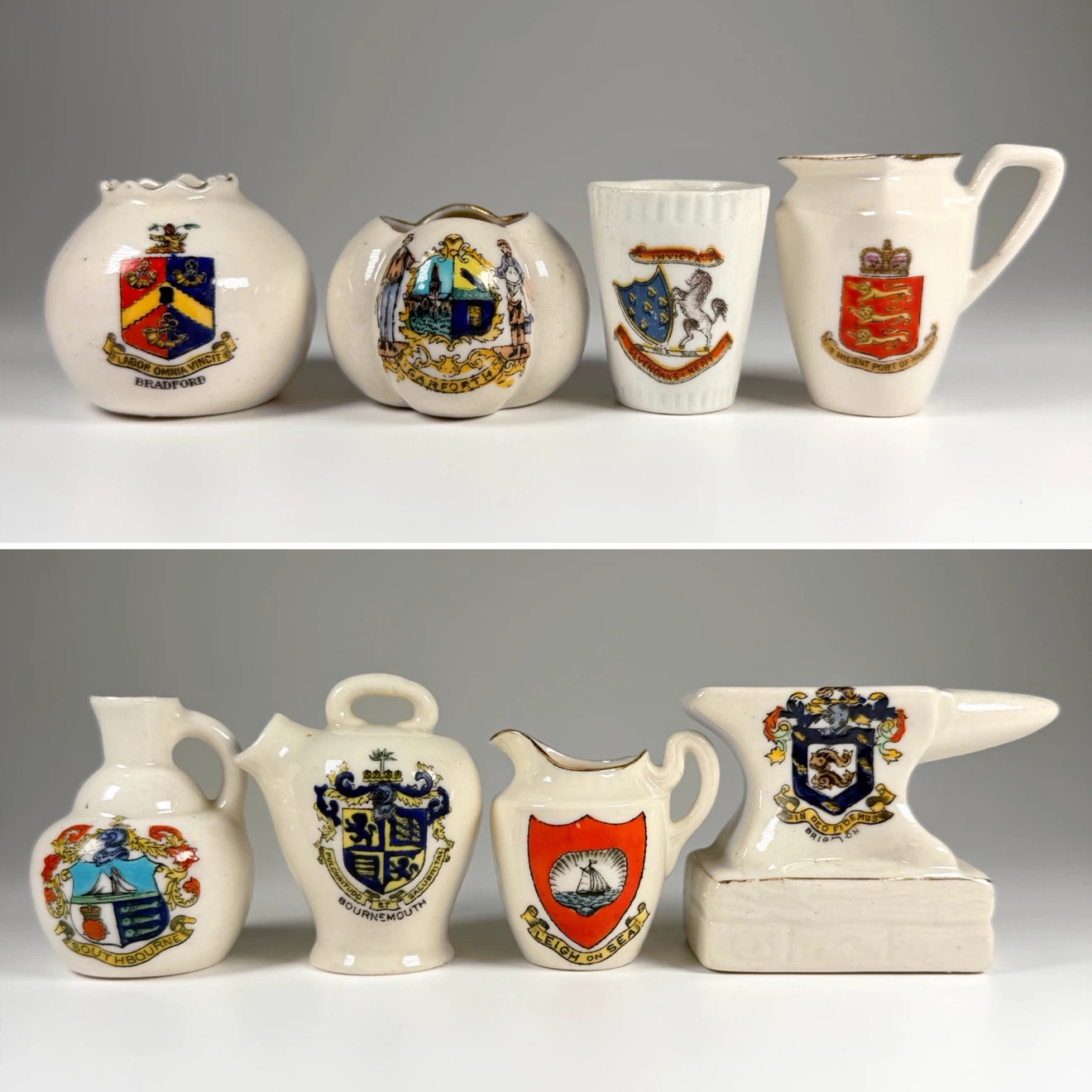 Vintage 56-Piece Crested China Collection - photo 5