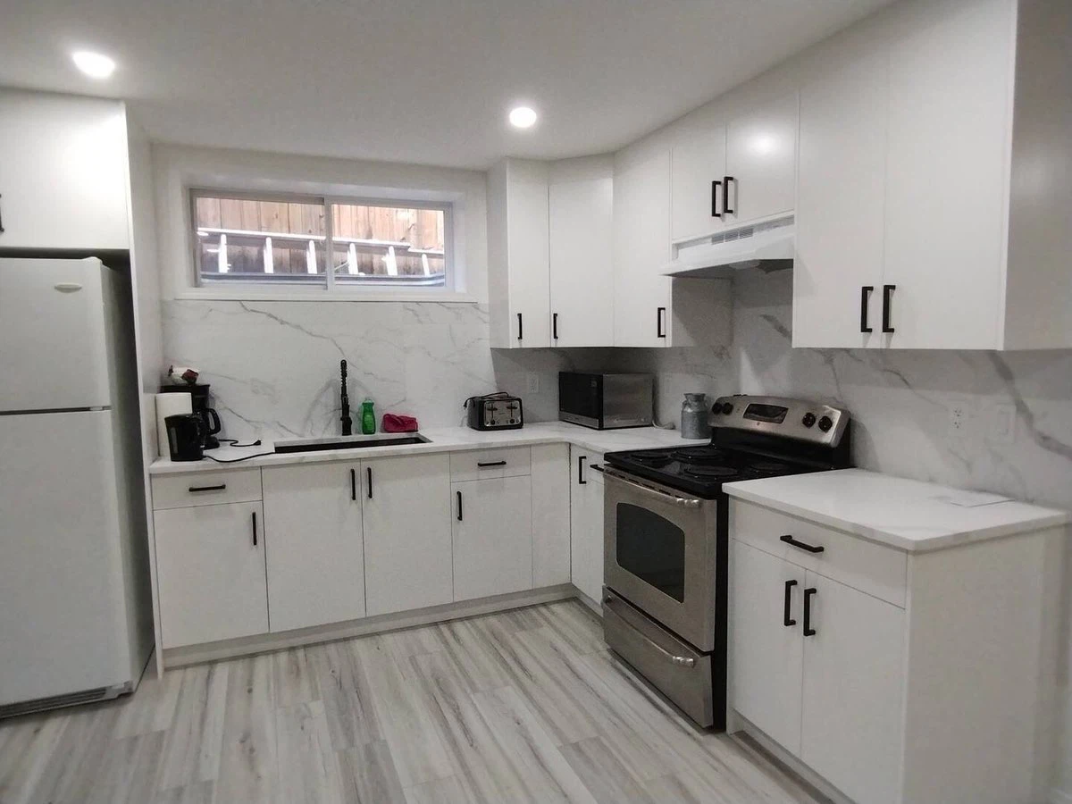 717 Karlsfeld Rd, Waterloo, ON N2T 2W4 - photo 3