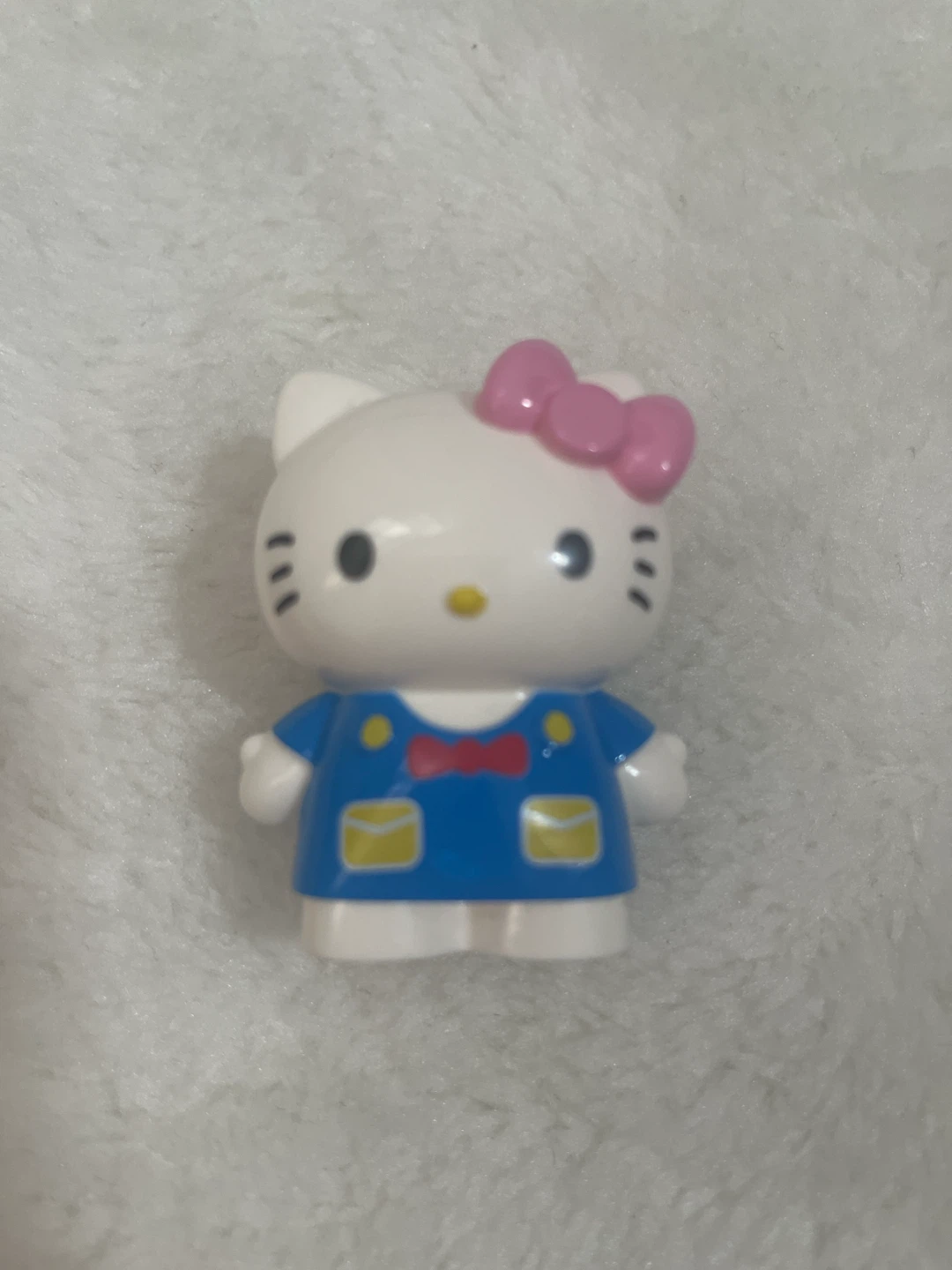 Sanrio Hello Kitty Figure