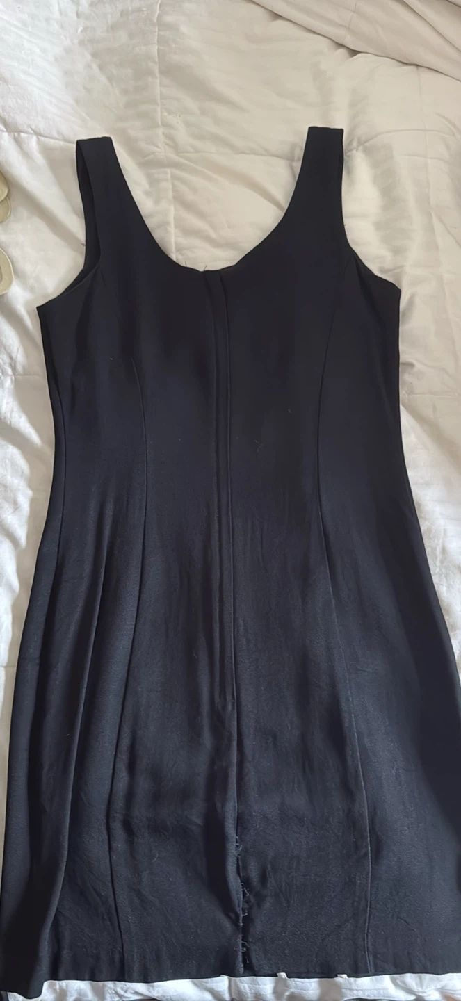 Black dress with white accents - photo 2