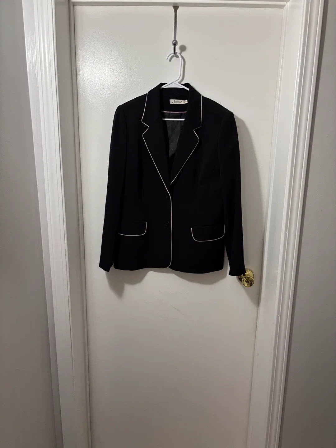 Jessica Black Suit Set Size 12 - photo 5