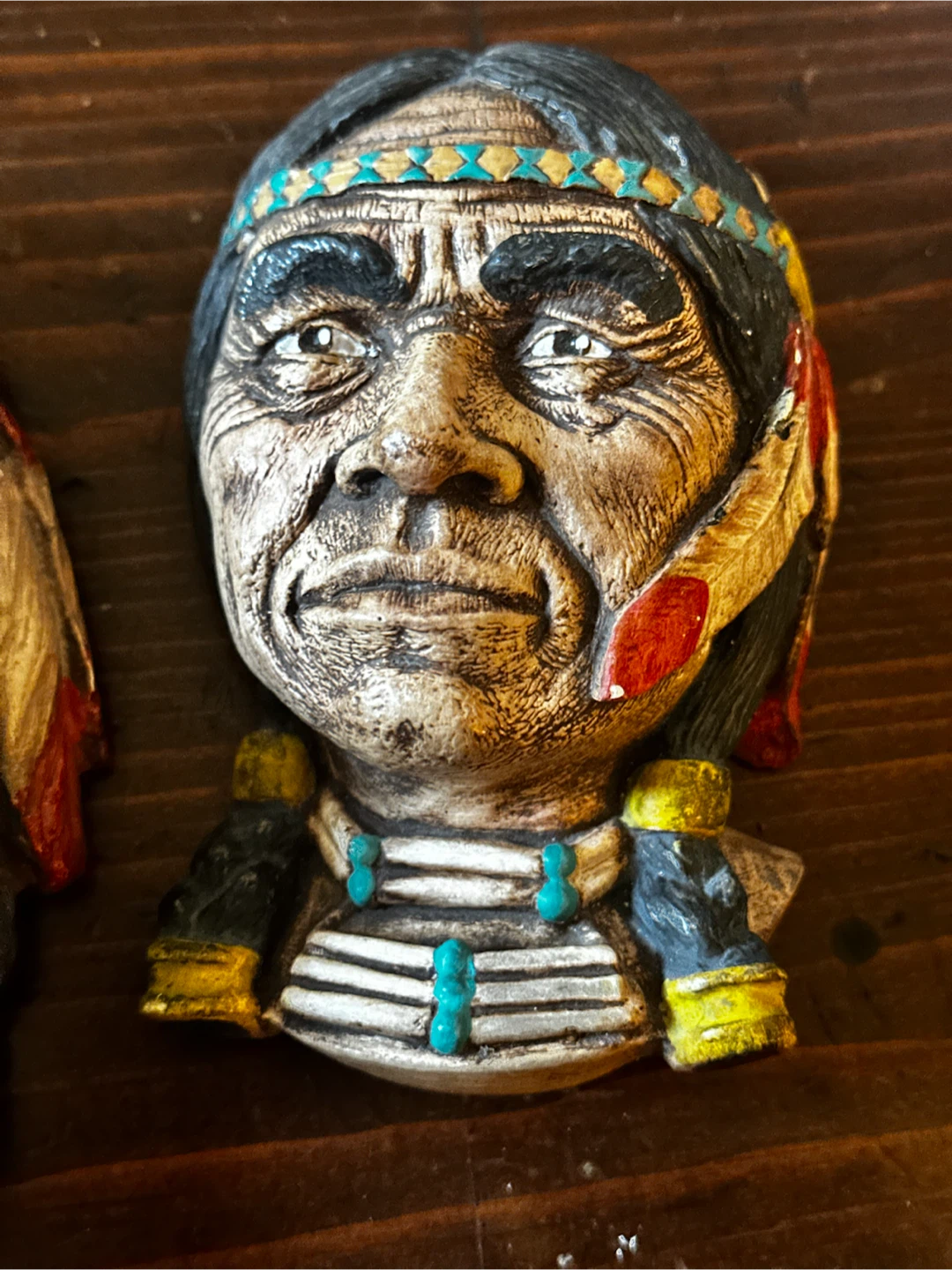 Vintage First Nations chalkware wall hangers - photo 2