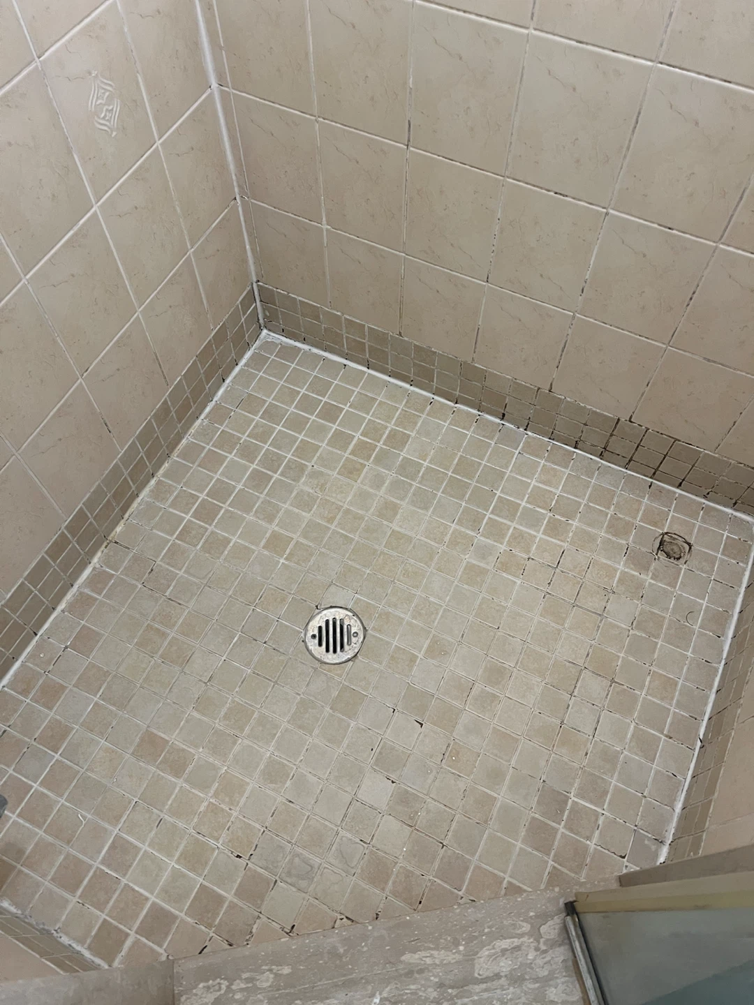 Caulking restoration - photo 2