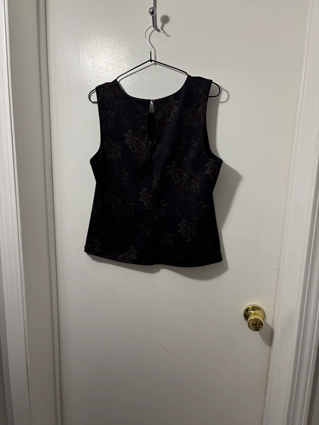 Jules & Leopold Floral Sleeveless Top - photo 5