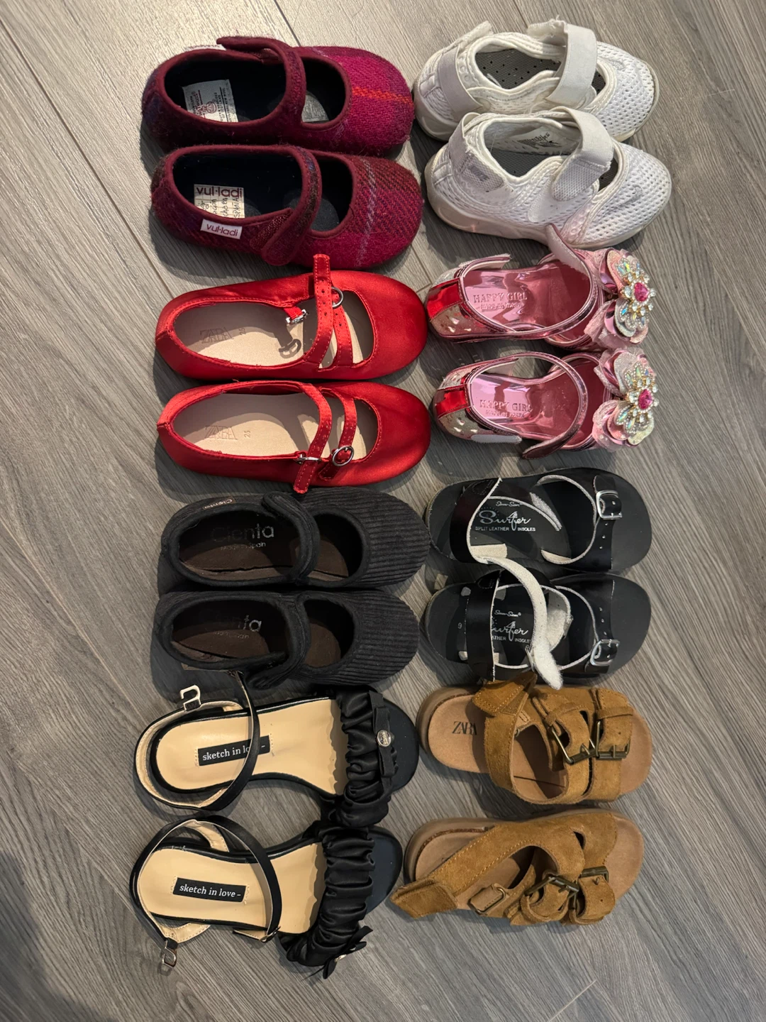 Lot of 8 pairs of children's shoes(Girl)