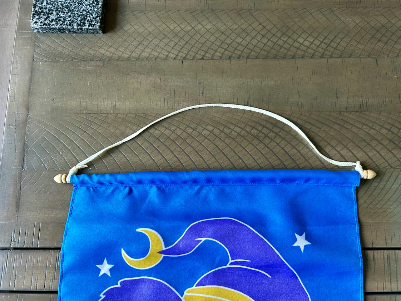 Halloween Themed Wall Hanging /Flag, never used - photo 4