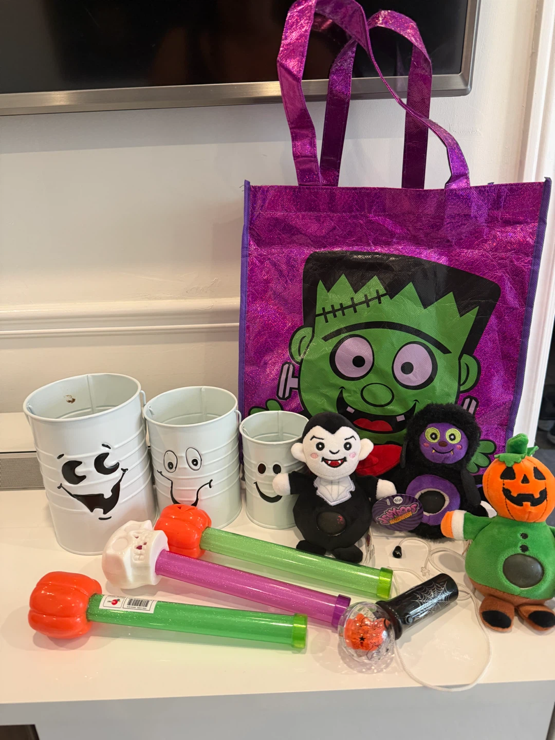 Halloween bundle lights and tags