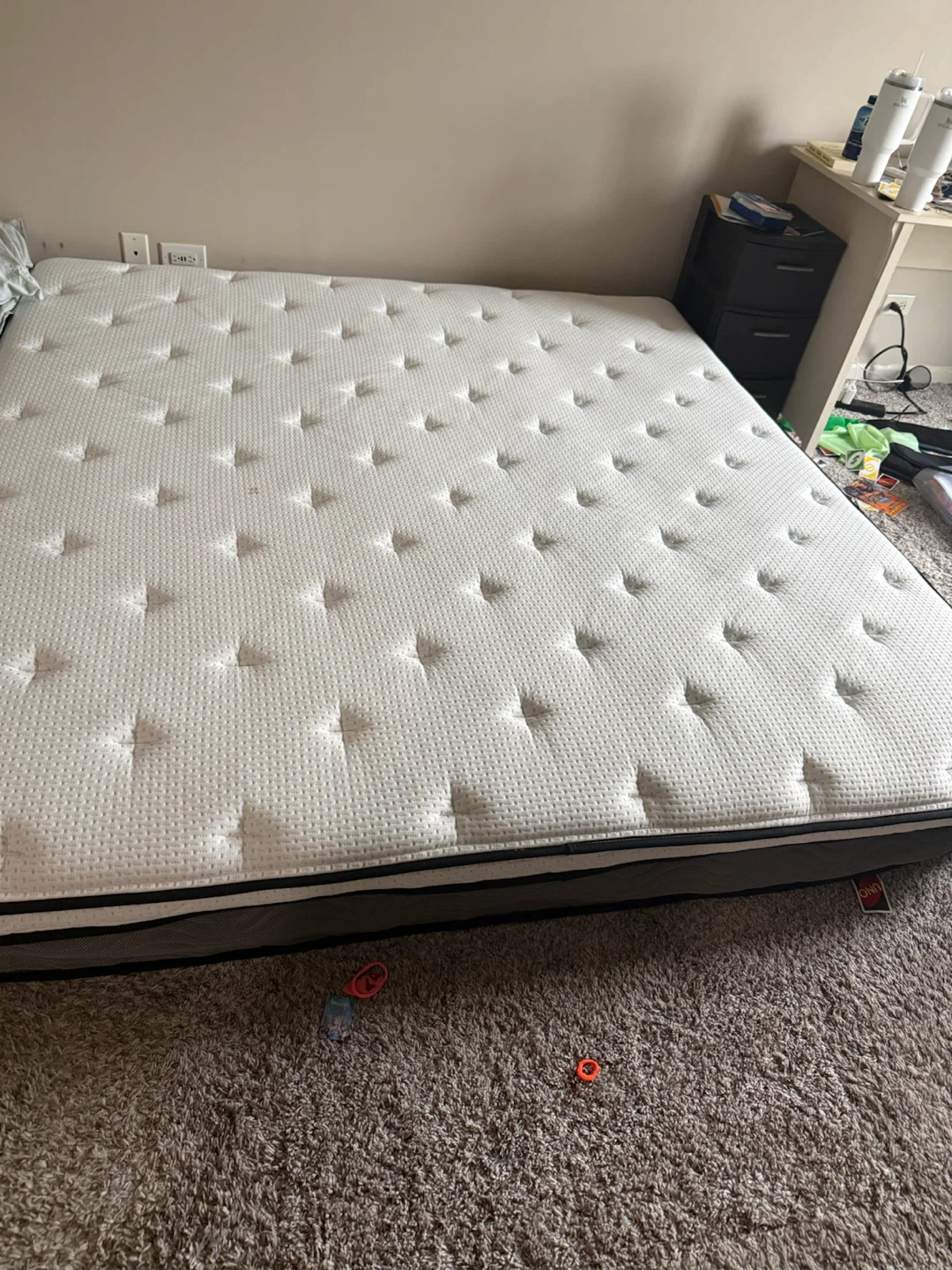 12” King Size Mattress with king wedge pillow - photo 2
