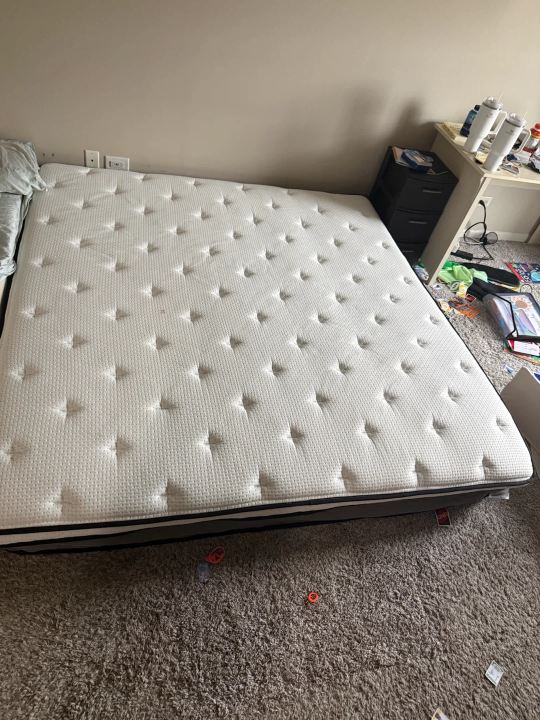 12” King Size Mattress with king wedge pillow - photo 3