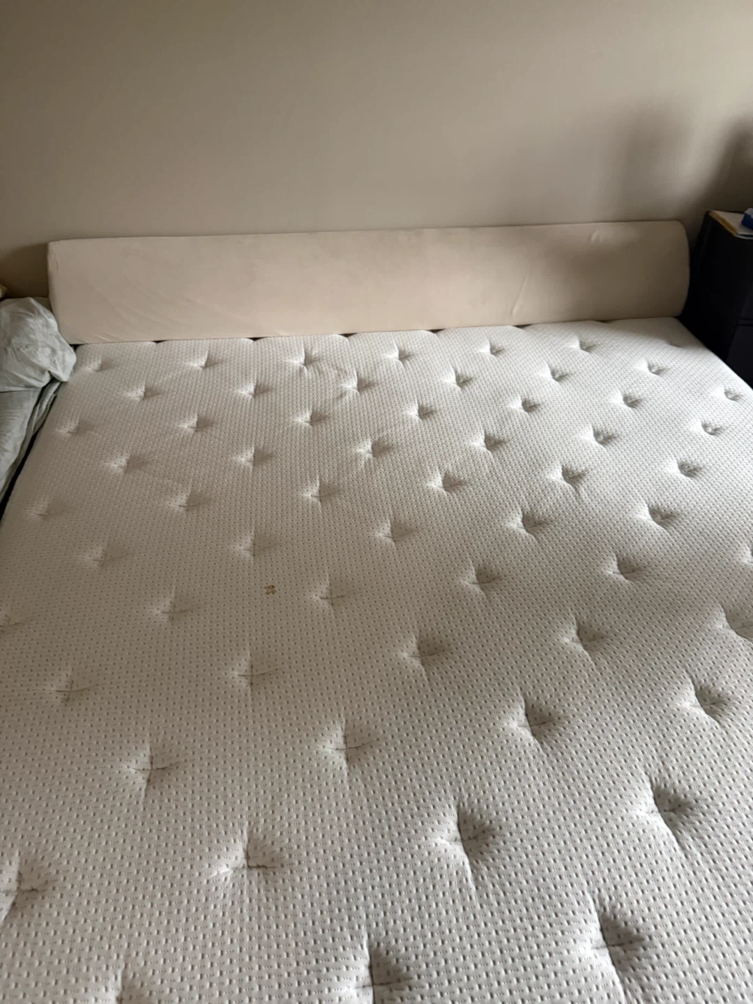 12” King Size Mattress with king wedge pillow - photo 4