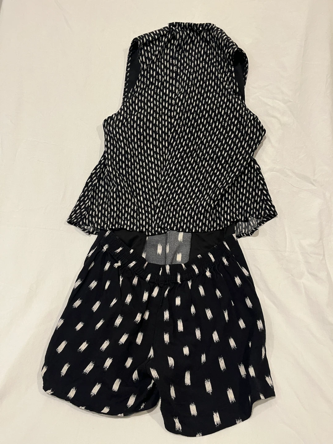 Madewell Black and White Printed Romper - photo 3