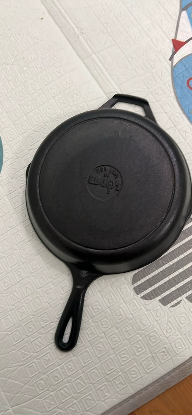 Lodge Cast Iron Skillet 12 inch - photo 2