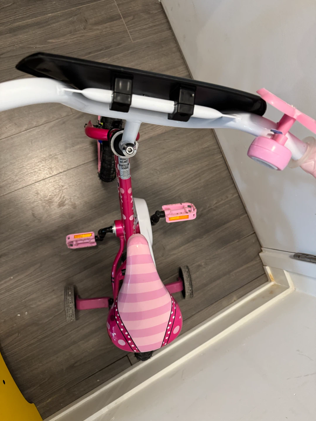 Minnie Mouse Kids Bike - photo 4