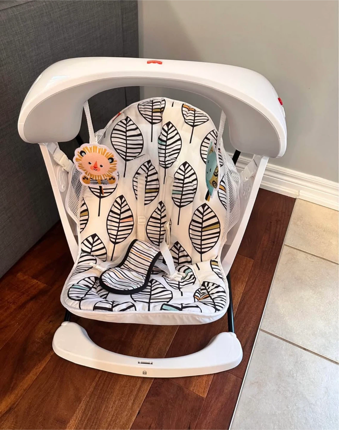 Fisher Price Baby Swing - Falling Leaves pattern - photo 5