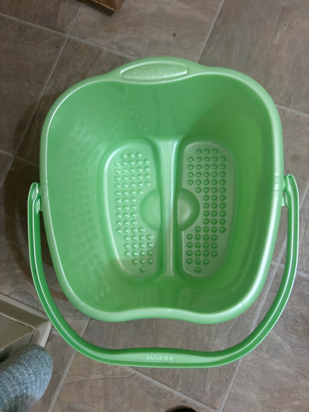 Foot bath