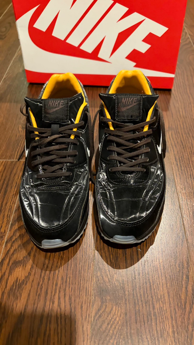 Nike Air Max 90 SE Black / White - Gold Leaf Black / 9.5