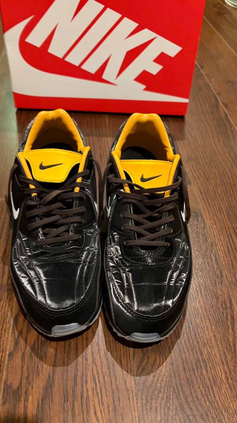 Nike Air Max 90 SE Black / White - Gold Leaf Black / 9.5 - photo 2
