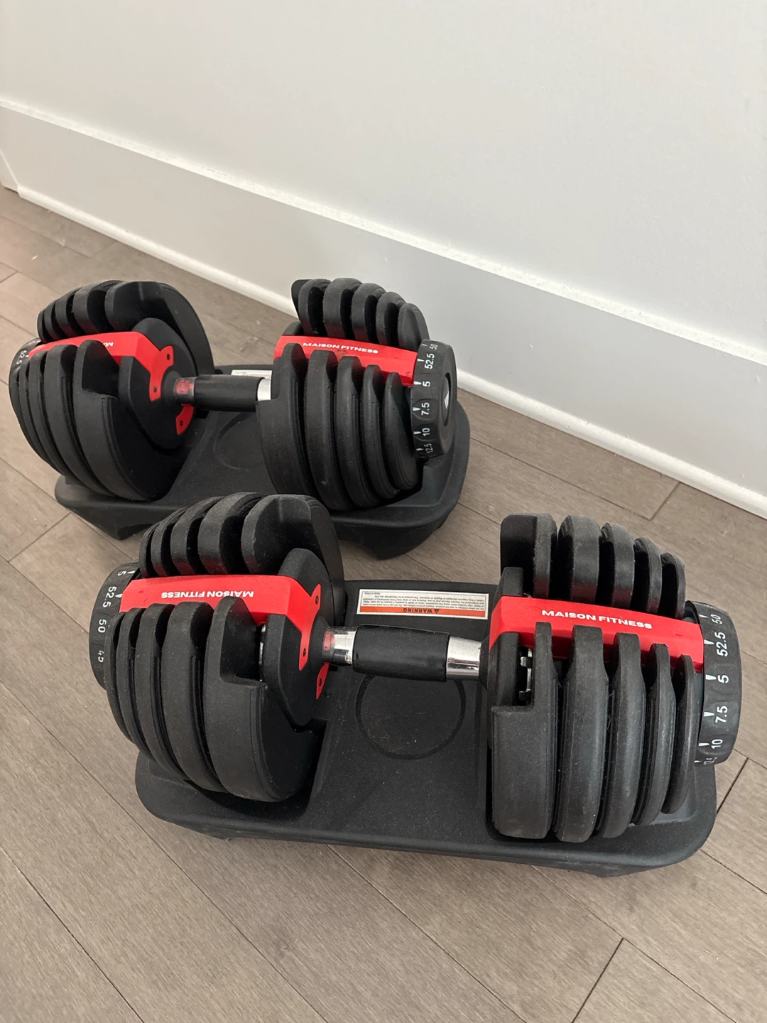 Bowflex-Style Adjustable Dumbbells – Pair with Stands