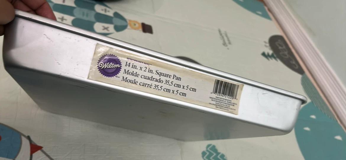 Wilton 14-inch Square Baking Pan - photo 2