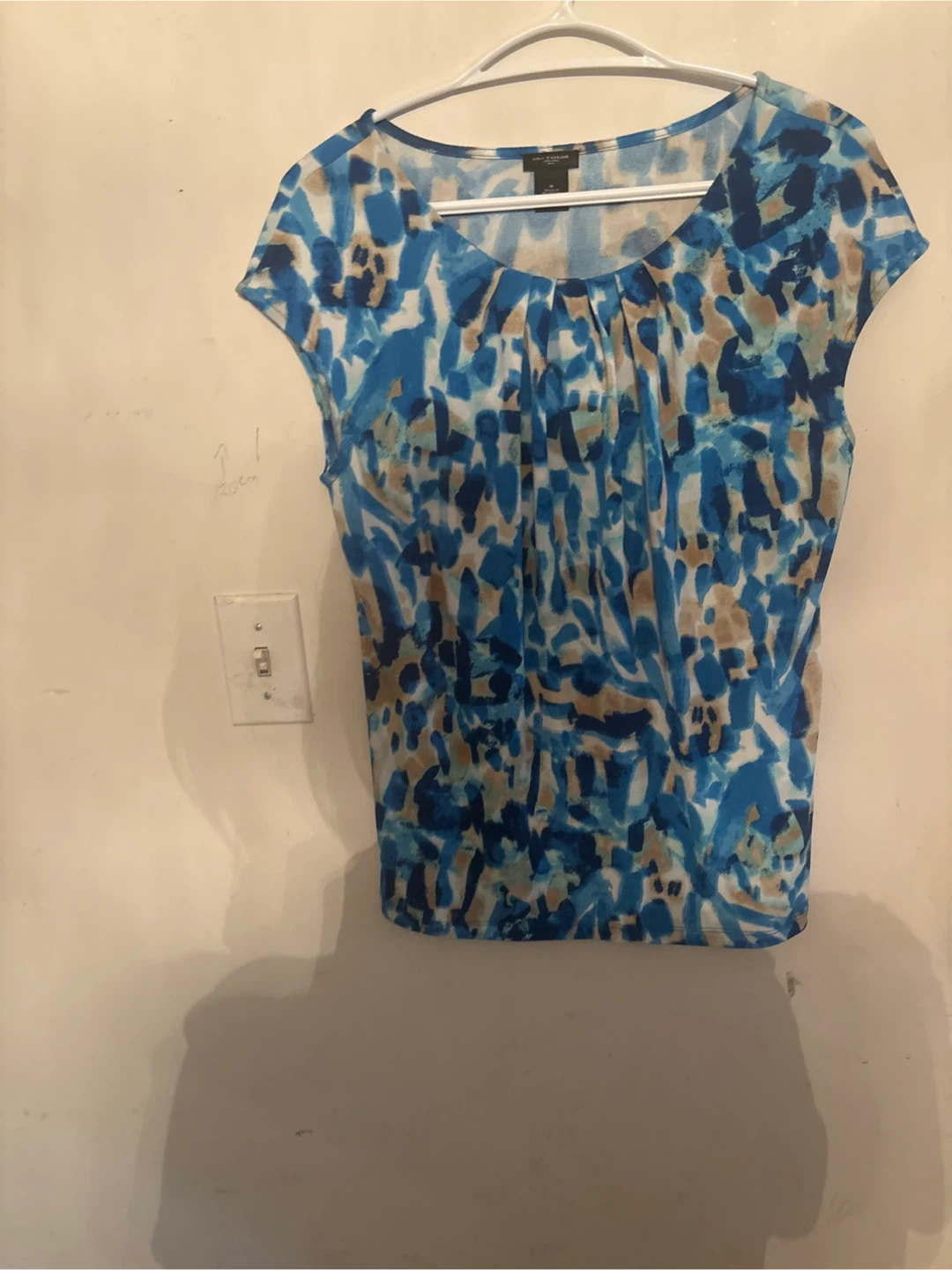 Ann Taylor Blue Patterned Cap Sleeve Top
