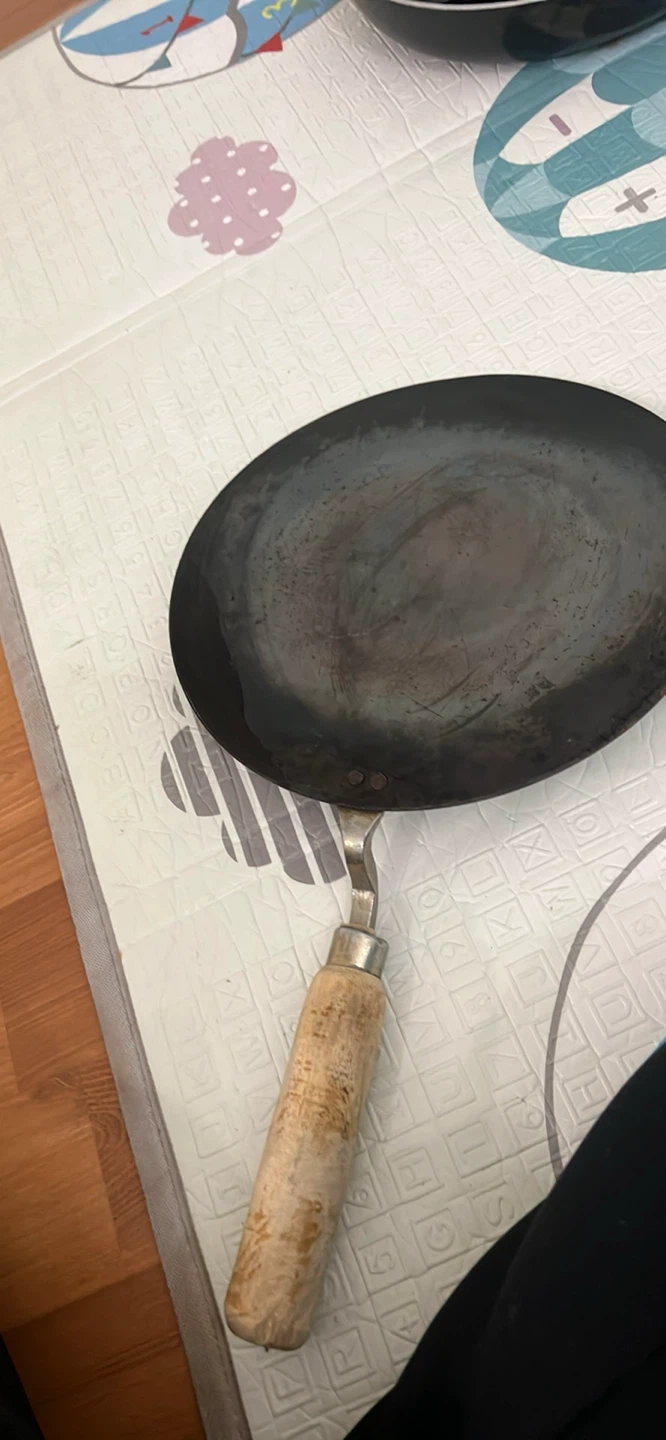 Cast Iron Roti Tawa with Wooden Handle