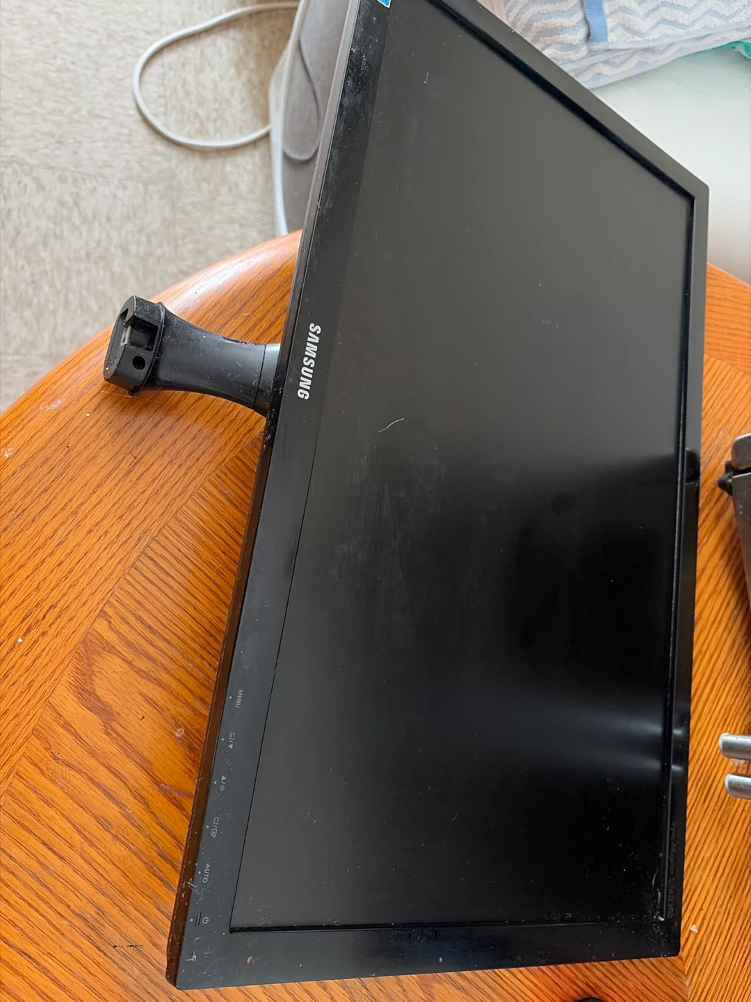 Samsung SyncMaster S24B300 Monitor
