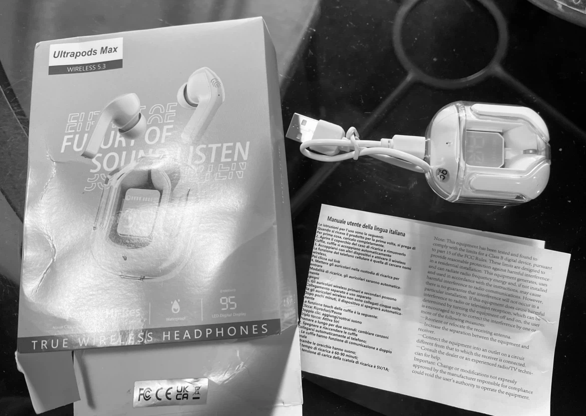 Ultrapods Max Wireless Earbuds - photo 2