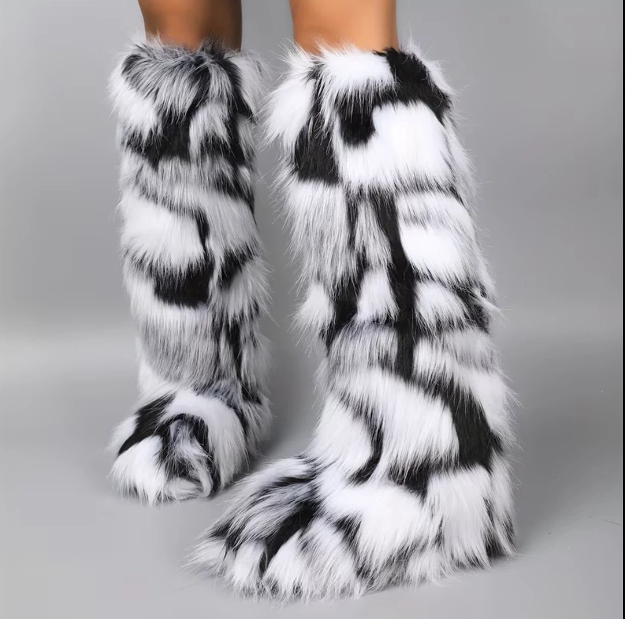 Black and White Faux Fur Boots - photo 4