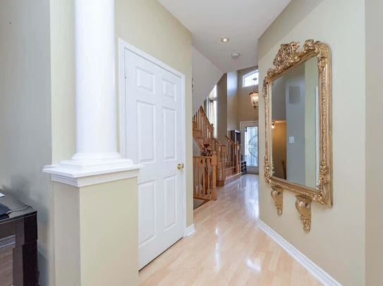 2 Rooms in Upper Level Argentia/Tenth Line/Derry Move November 1 - photo 2